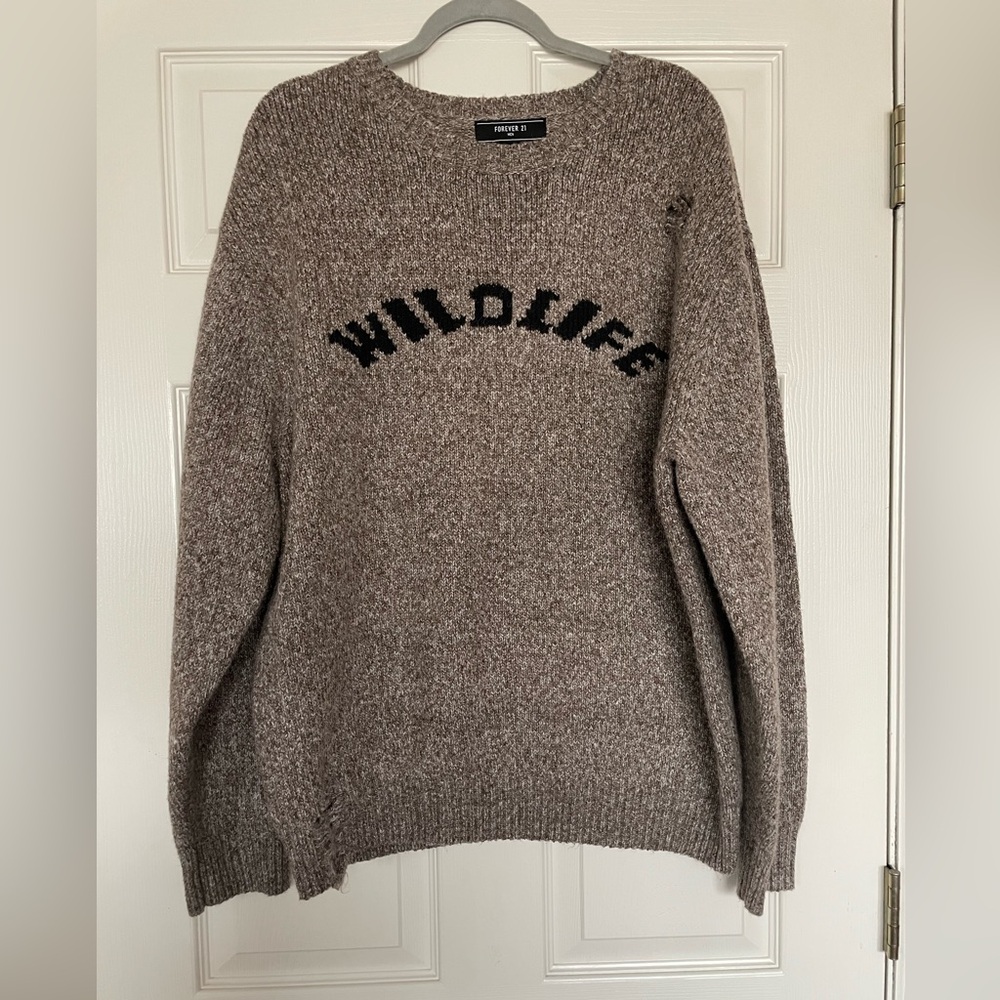 Forever 21 Men’s Wildlife Distressed Sweater - *NEW*